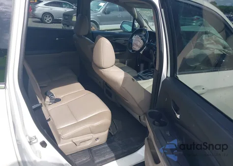 2016 Honda Pilot Ex-L z USA, uszkodzony, nr VIN 5FNYF6H54GB046446